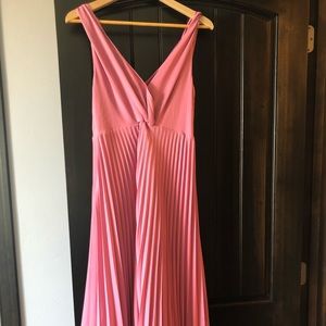 Twist front pleated midi dress